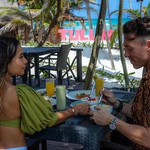 https://bt-live-located-at-the-party-zone.quintano-roohotels.com