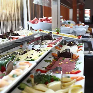 oteli̇ zi̇yaret edi̇n